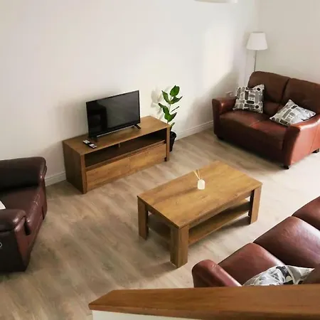 Secluded Modern アパート *